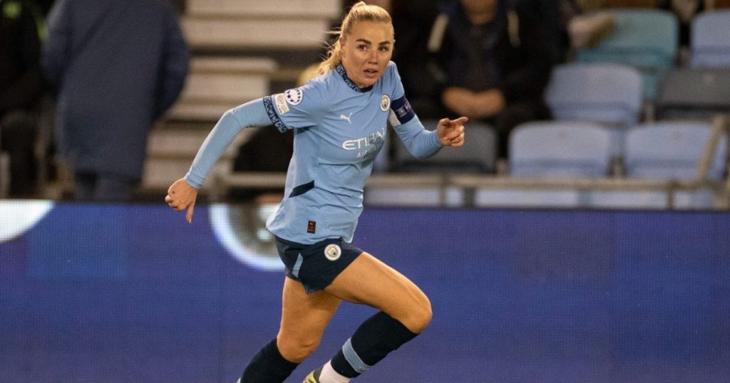 Alex Greenwood Suffers Knee Injury in City vs. Polten Game