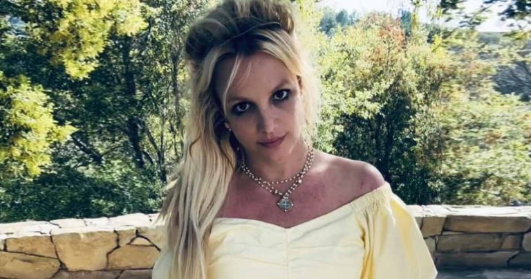 Are Britney Spears’ Managers ‘Begging’ Her To Stop Reckless Splurging Amidst Financial Troubles?