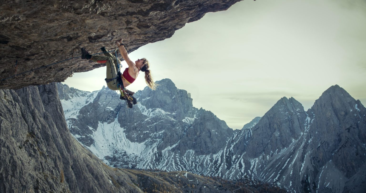 First Look at Lily James in “Cliffhanger” Reboot