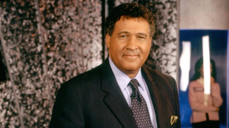 Greg Gumbel Dies; CBS Sports Anchor Was 78