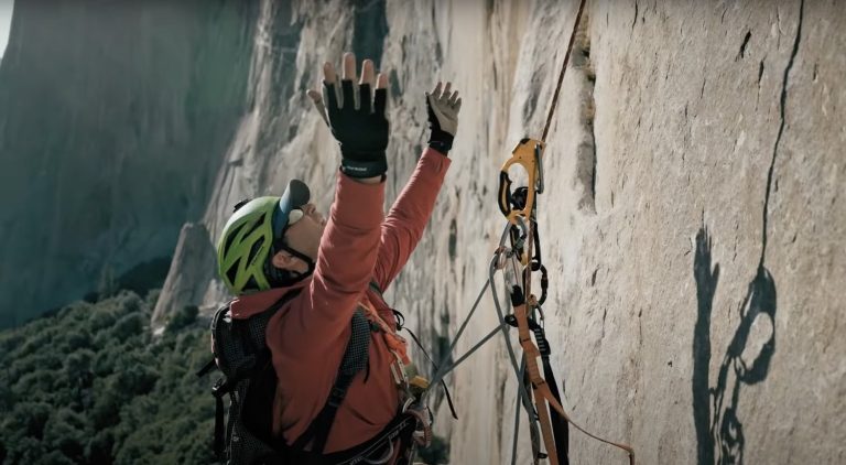 Inspiring Trailer for a Blind Rock Climber Documentary LOOKING UP — GeekTyrant