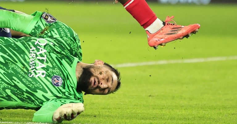 PSG’s Gianluigi Donnarumma Suffers Facial Injury vs. Monaco