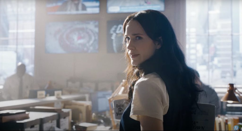 SUPERMAN Star Rachel Brosnahan Teases a Modern Lois Lane Grappling with Fake News and the Death of Journalism — GeekTyrant