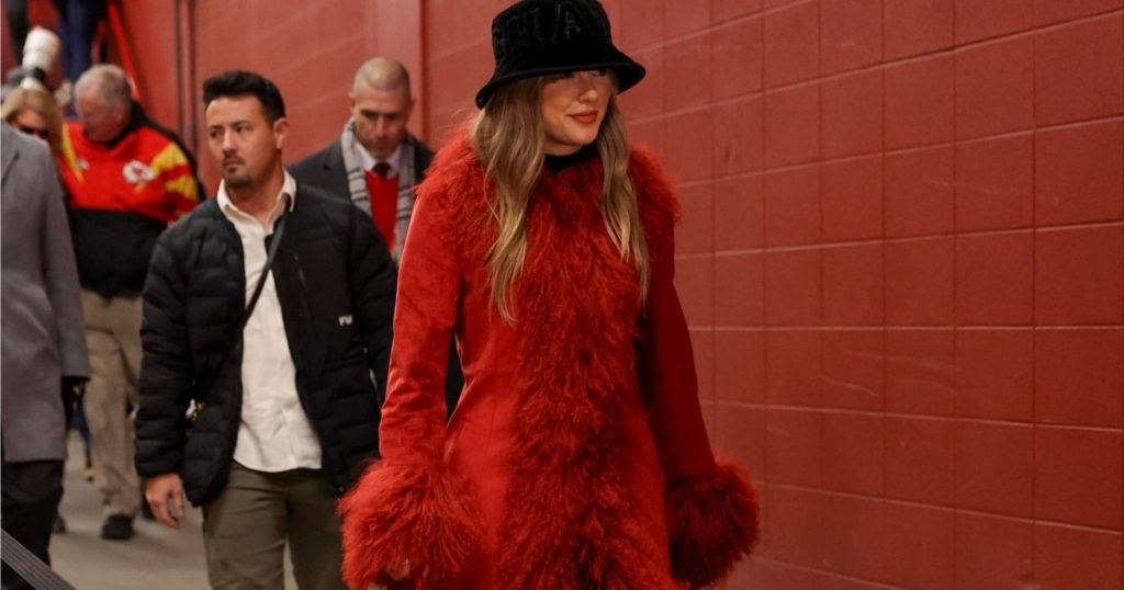 Taylor Swift ‘Body Double’ Confuses Fans at Chiefs Christmas Game