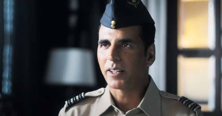 A Blockbuster 30 Crore+ Sunday, Akshay Kumar’s Film Clocks Bollywood’s 4th Highest Republic Day Collection!