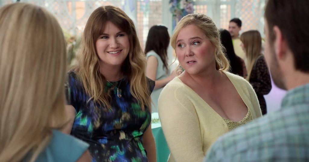 Amy Schumer fakes a baby bump in the trailer for Kinda Pregnant