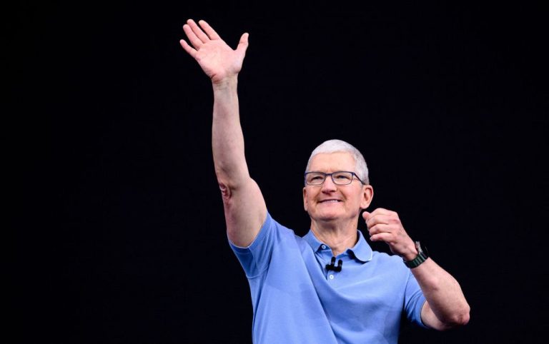 Apple CEO Tim Cook’s Pay Rises To .6M But Still Well Below 2022 Haul