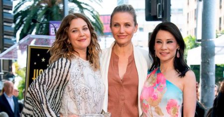 Charlie’s Angels cast reunites to support Demi Moore nomination