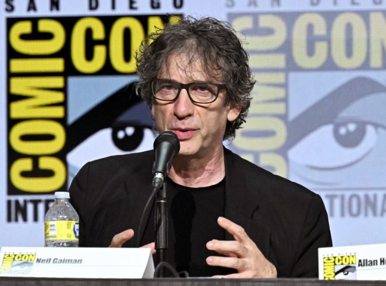 Dark Horse Comics Drops Neil Gaiman After Sexual Assault Allegations