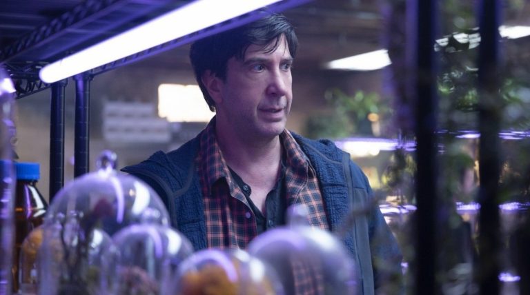 David Schwimmer Says Everyone Told Him He Had to Do This Season of GOOSEBUMPS: THE VANISHING — GeekTyrant