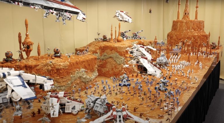 Epic 250,000 Brick STAR WARS LEGO Diorama of The Battle of Geonosis Took 2 Years To Build: Time-Lapse Video — GeekTyrant