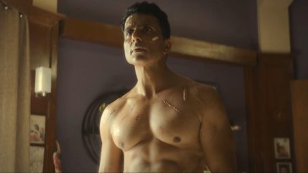 Sonu Sood Starrer Opens To Decent Rs 2.61 Cr On Friday, Expected To See Weekend Growth Post Flop Show Of Game Changer