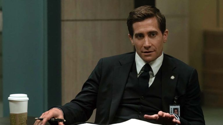 Jake Gyllenhaal To Star In New Film From M. Night Shyamalan and Nicholas Sparks — GeekTyrant