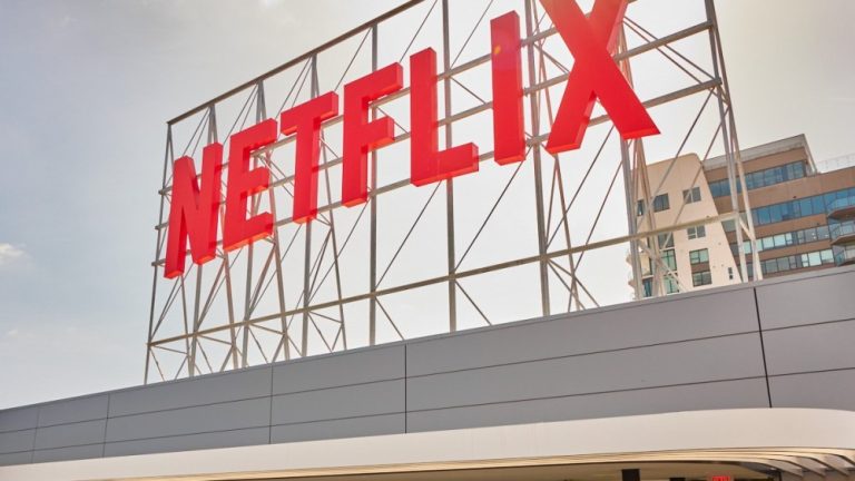 Netflix Shares Rise on Analyst Upgrade Citing Price Hikes, Ad Growth