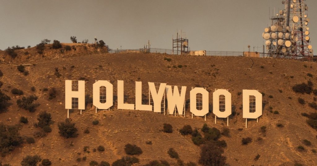 No, the Hollywood Sign Is Not On Fire Right Now