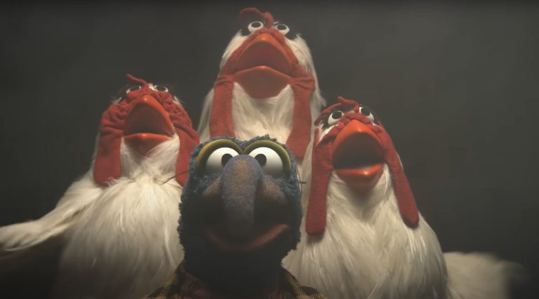 Revisit The Muppets Cover of Queen’s Bohemian Rhapsody For Its 15th Anniversary — GeekTyrant