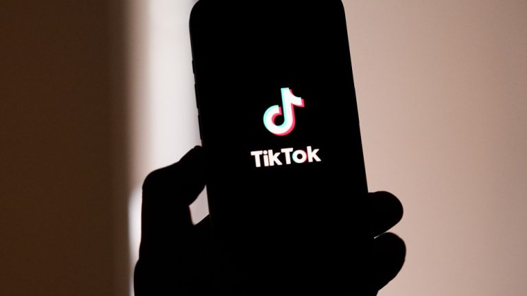 TikTok Returns to Apple, Google App Stores