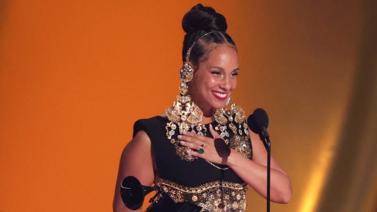 Alicia Keys Says DEI “Is A Gift” During Grammy Speech