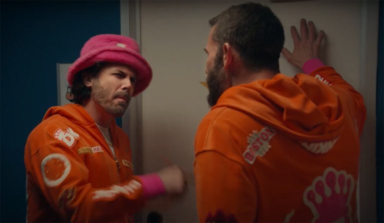 Ben Affleck, Casey Affleck & Jeremy Strong In DunKings Super Bowl Ad