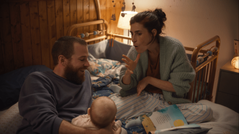 Berlinale Panorama’s ‘Sorda’ Delves into Motherhood for Deaf Women