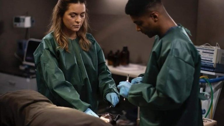 Crime and Medical Procedural Come Together in Brazil’s ‘Suture’