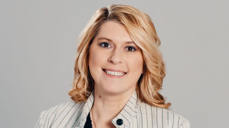 Jessica Holscott Named CFO of Nielsen