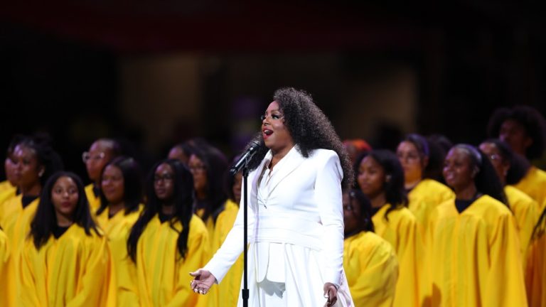 Ledisi Sings Lift Every Voice and Sing at Super Bowl: Watch