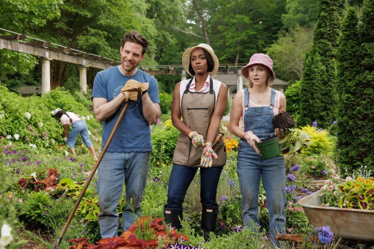 NBC’s “Grosse Pointe Garden Society” Fails to Grow Much of Interest | TV/Streaming