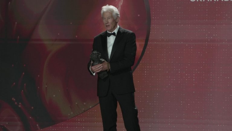 Richard Gere Calls Trump ‘Bully and a Thug’ at Goya Awards