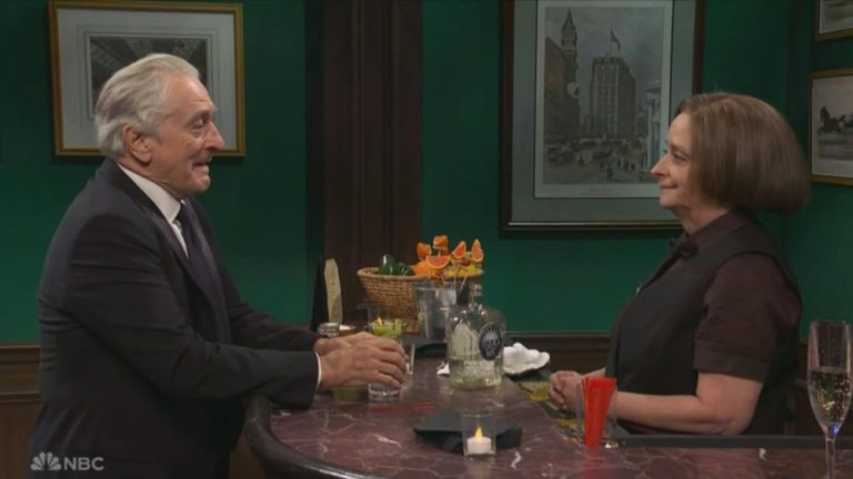 Robert De Niro Strangles Rachel Dratch’s Debbie Downer at ‘SNL50’