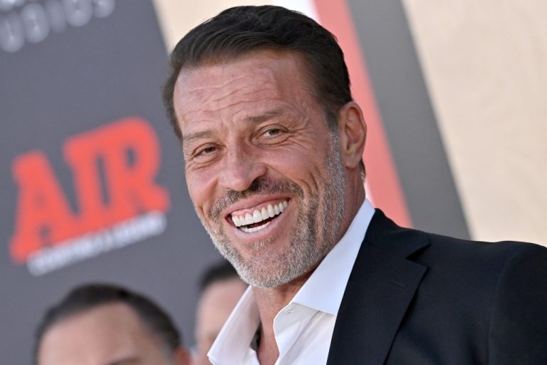 Self Help Vet Tony Robbins Teams With Paramount To Launch FAST Channel