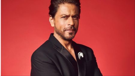 Shah Rukh Khan Rents Two Luxury Duplex Apartments In Mumbai’s Pali Hill From Bhagnanis For A Whopping Price