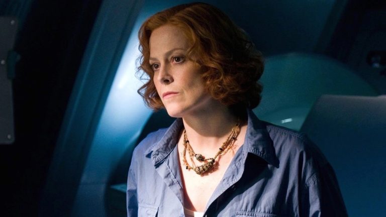 Sigourney Weaver Calls Grogu a “Little Badass” As She Talks About Joining THE MANDALORIAN & GROGU — GeekTyrant