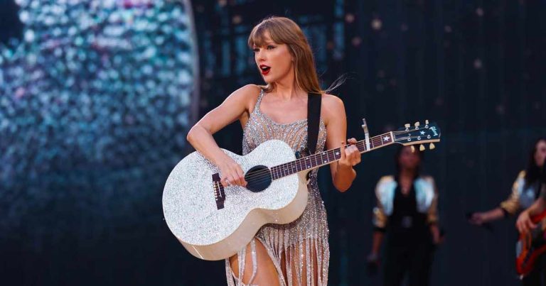 Taylor Swift Once Racked Up Over ,000 In Fines For Trash Outside Her NYC Home