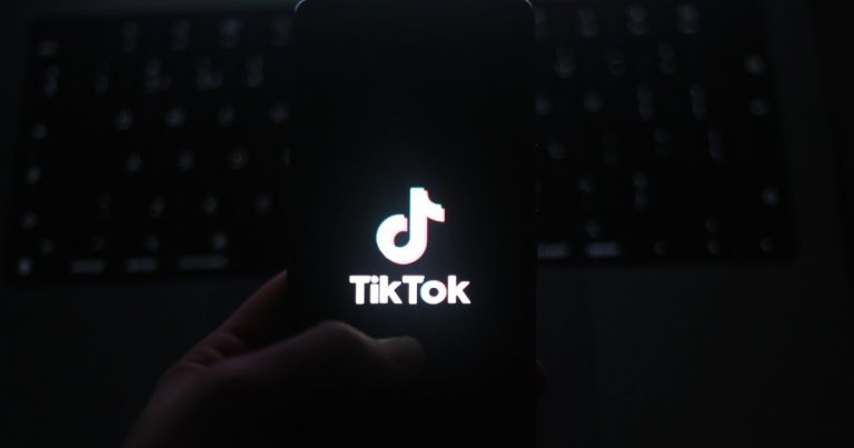 What Does ‘6-7’ Mean on TikTok? Trend Explained