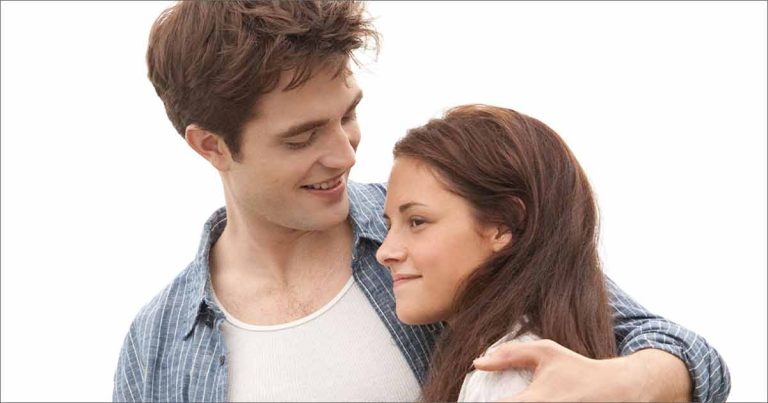 When Kristen Stewart’s Cheating Scandal Ended Her Romance With Robert Pattinson