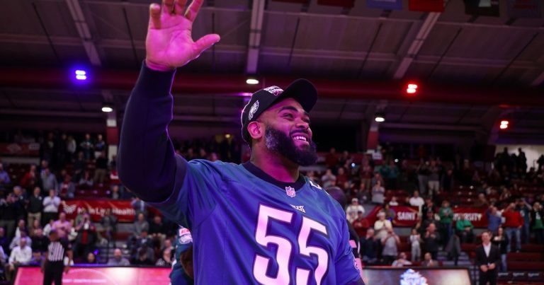 Eagles Brandon Graham Retires from NFL After 15 Years