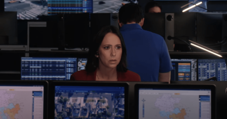 Jennifer Love Hewitt Is Kidnapped by a Serial Killer in 9-1-1 Mid-Season 8 Trailer