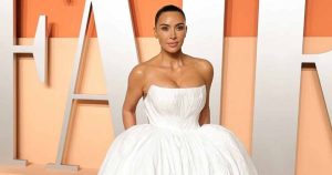 Kim Kardashian Dons Minimalist Gown At Vanity Fair’s Afterparty, Fans Call It “Toilet Paper”