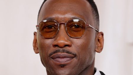 Mahershala Ali Signs With CAA