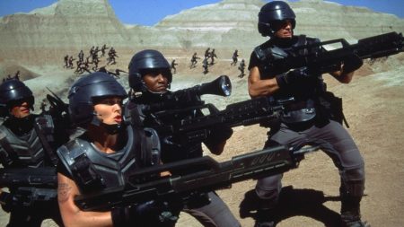 Neill Blomkamp Developing STARSHIP TROOPERS Project or Sony Based on Original Source Material — GeekTyrant