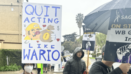 SAG-AFTRA Video Game Performers Hold Picket as Strike Continues