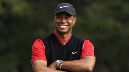 Tiger Woods Movie Biopic Set at Amazon MGM, Obamas to Produce